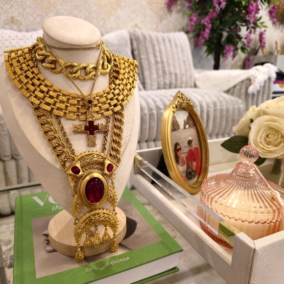 ✨️ 𝙉𝙞𝙖'𝙨 𝙅𝙚𝙬𝙚𝙡𝙧𝙮 𝘽𝙤𝙭 ✨️ Live Vintage Jewelry Auction! - Picture 7 of 14